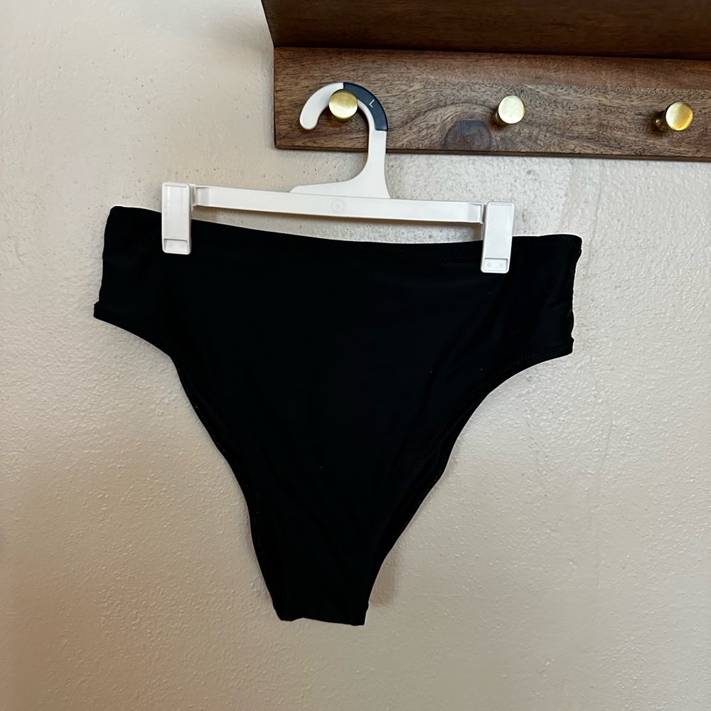 High cut bikini bottom. Never worn.